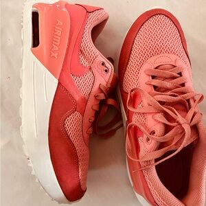 Nike Women's Air Max Coral Sneakers size 9.5